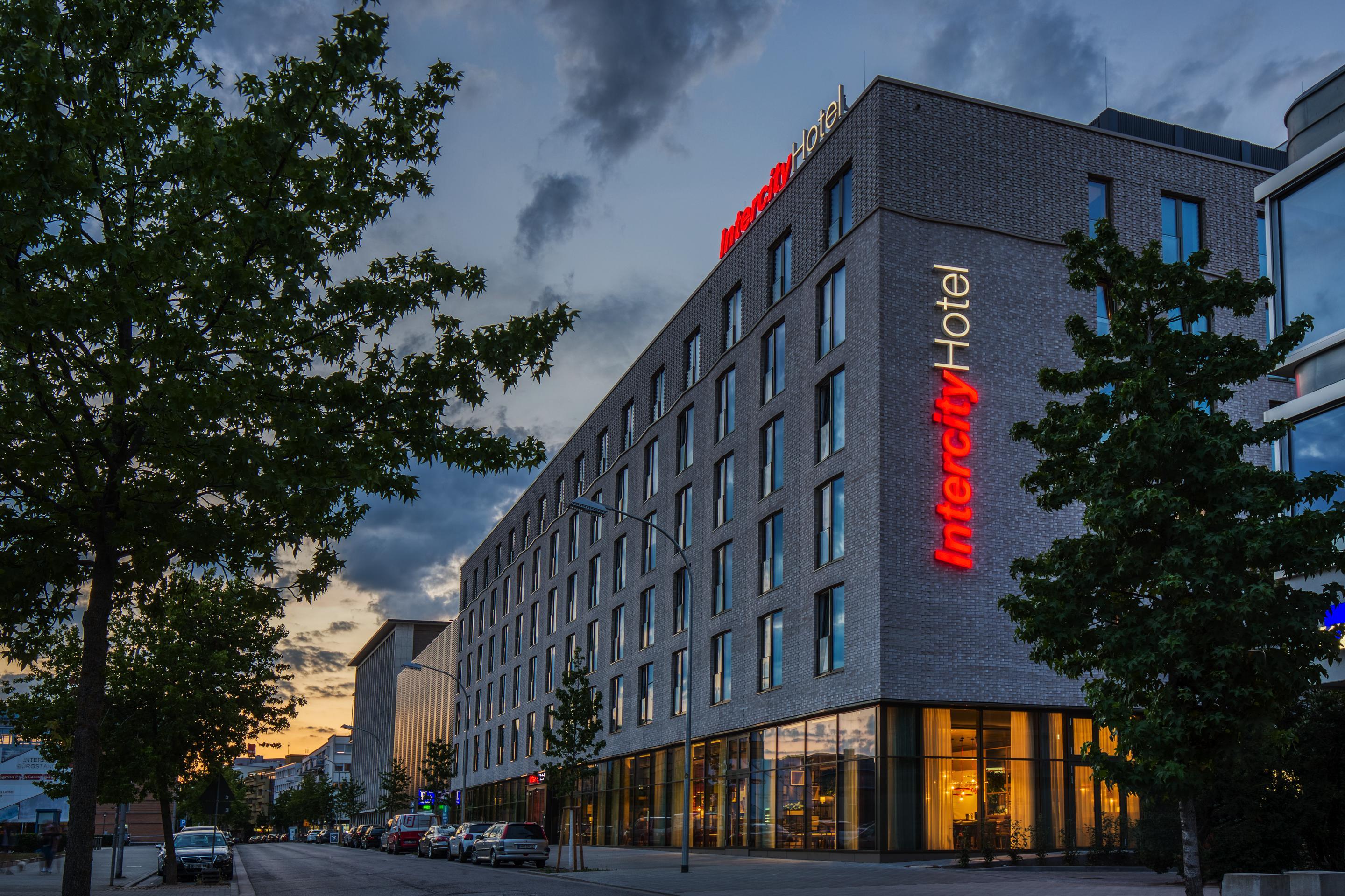 Intercityhotel ساربروكن المظهر الخارجي الصورة