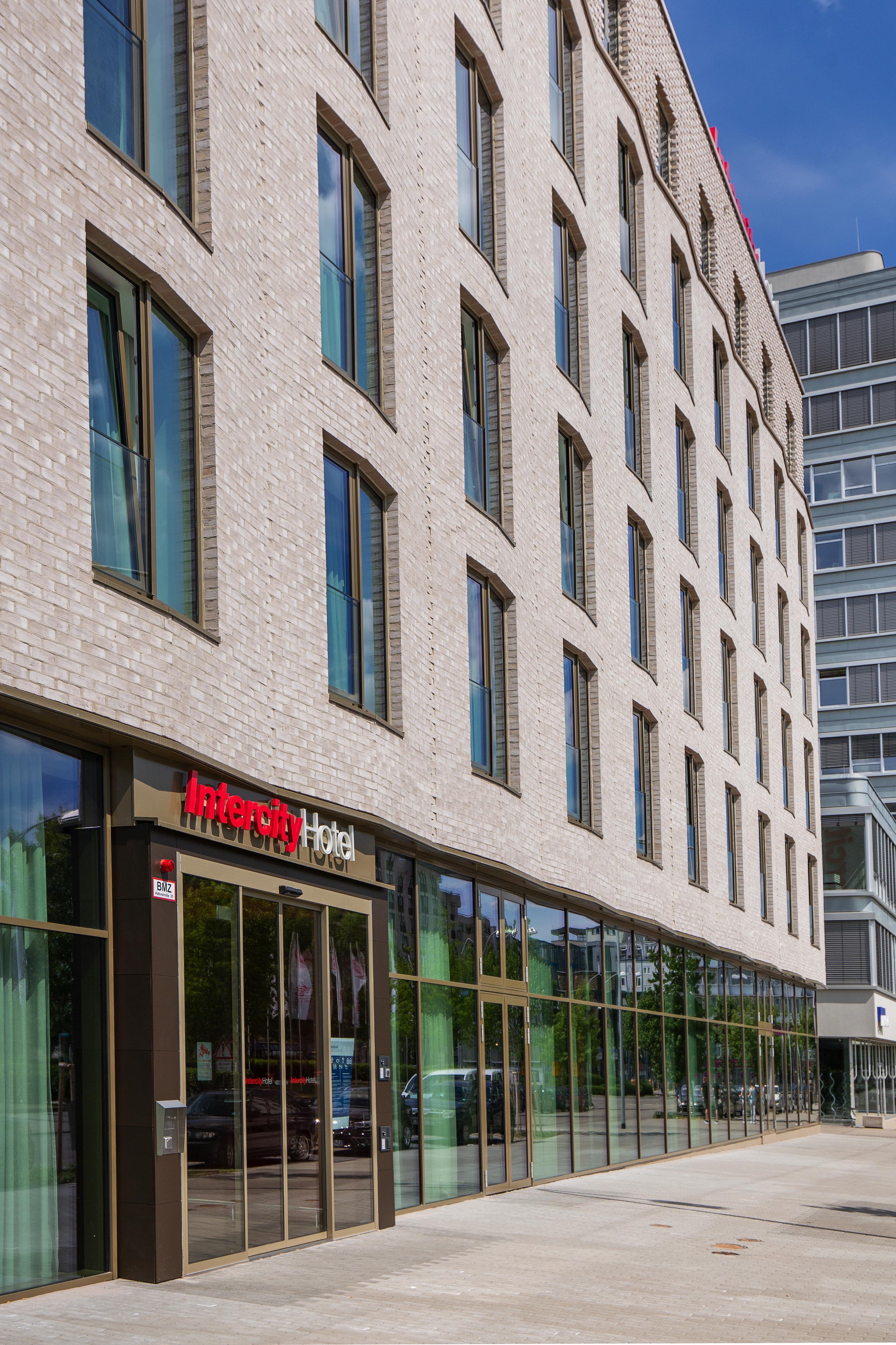 Intercityhotel ساربروكن المظهر الخارجي الصورة